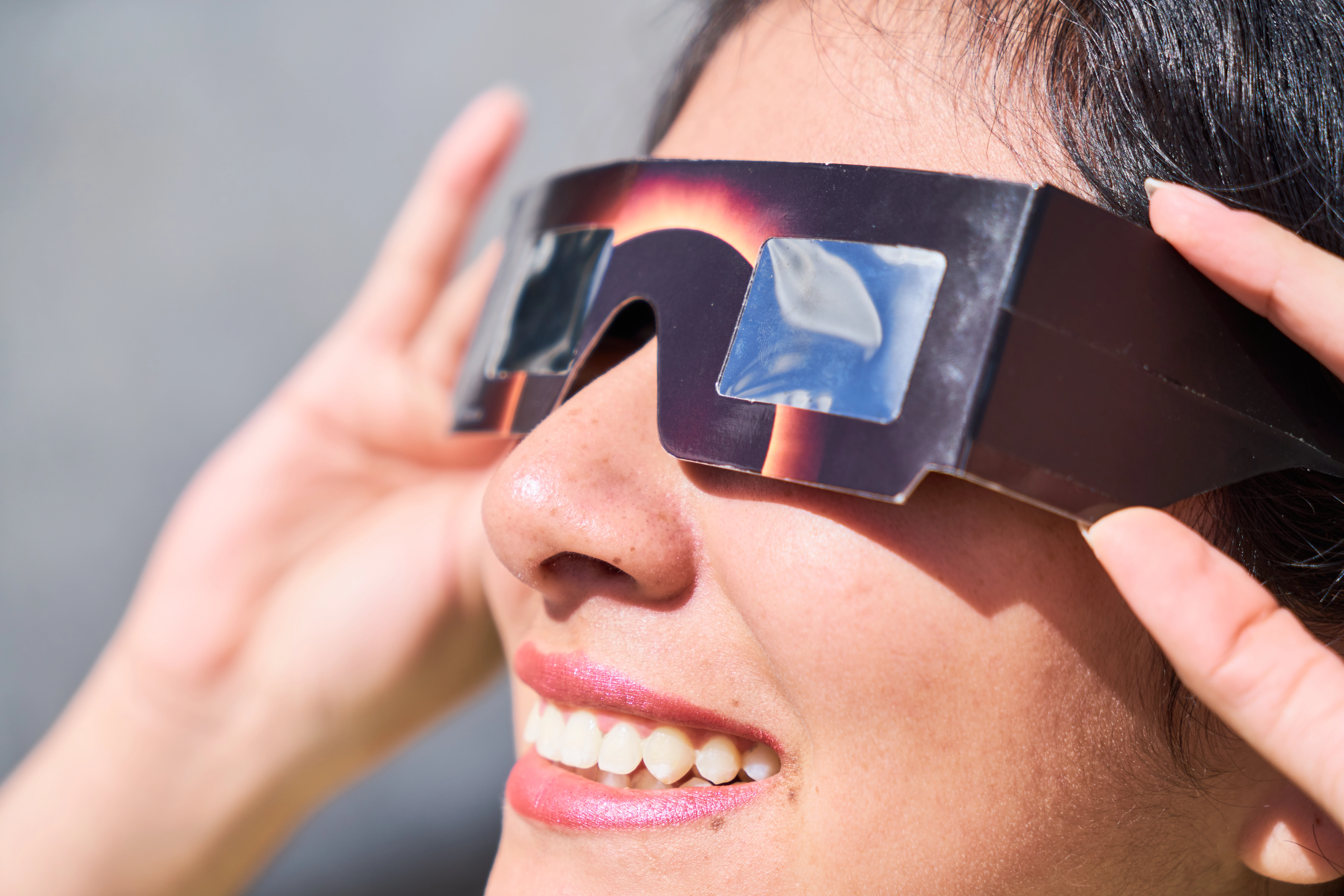 Solar Eclipse 2026 in Portugal: Times, Glasses & Photography